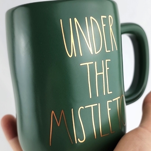 ⭐️2/ $50⭐️  Rae Dunn Green Coffee Mug UNDER THE MISTLETOE Gold Letters - Picture 3 of 11